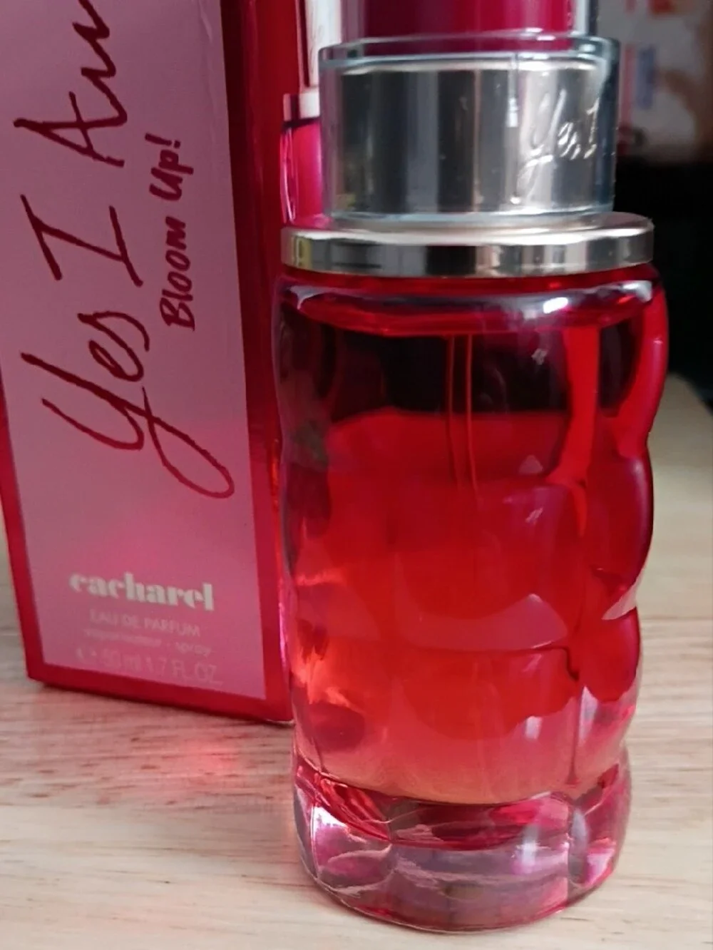 Cacharel Yes I Am- Bloom Up! Fragrance